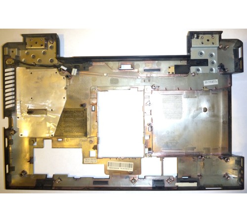 *Б/У* Поддон (нижний корпус, D cover) для ноутбука Lenovo B570, B570e, V570 (60.4VE04.001)