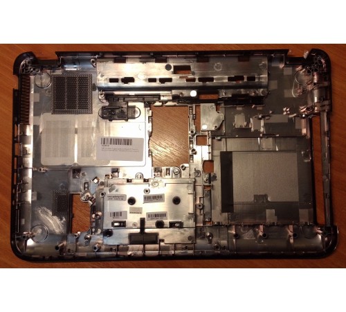Поддон (нижний корпус, D cover) для ноутбуков HP Pavilion G6-2000 (684164-001, JTE39R36TO203)
