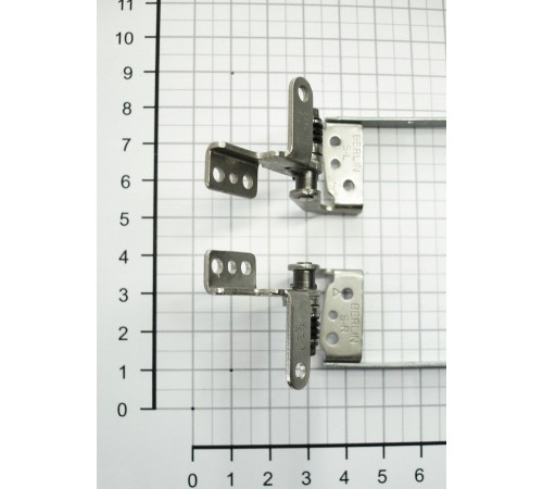 Петли для ноутбука Toshiba Satellite C650, C650D, C655, C655D (6055B0013302, 6055B0013301)
