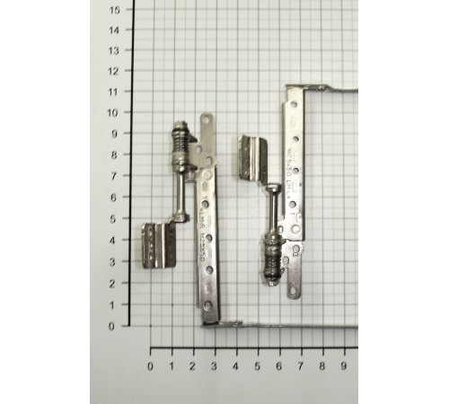 Петли для ноутбука Toshiba Satellite L500