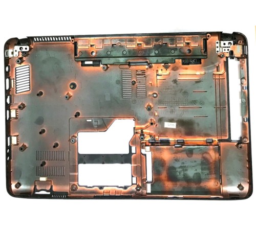 *Б/У* Поддон (нижний корпус, D cover) для ноутбука Samsung R528 (BA81-08526A)