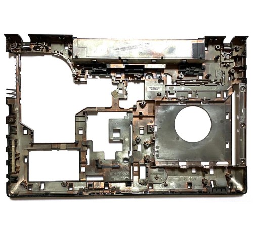 Поддон (нижний корпус, D cover) для ноутбука Lenovo IdeaPad G500, G505, G510 (AP0Y0000700P)