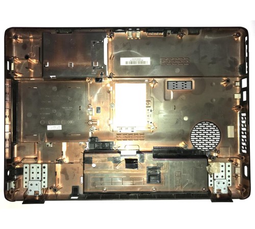 *Б/У* Поддон (нижний корпус, D cover) для ноутбука Toshiba Satellite L350, L350-146 (V000140270)